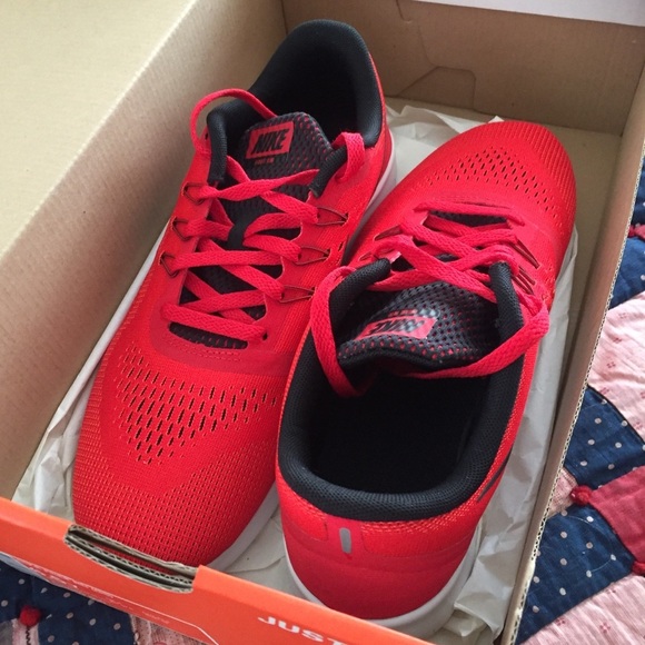 💥💕💥NIKE Free RN Size 8 - Picture 4 of 11